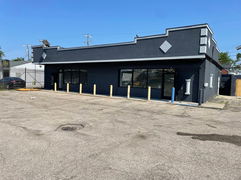 Primary Photo Of 19000 W Warren Ave, Detroit Freestanding For Sale