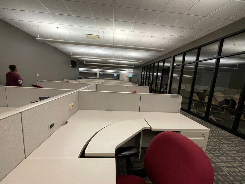 More Photos Of 4800 Concentric Blvd, Saginaw Office For Lease
