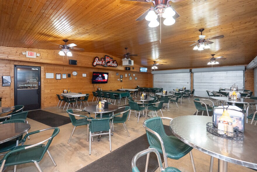 More Photos Of 596 Busha Hwy, Marysville Bar For Sale