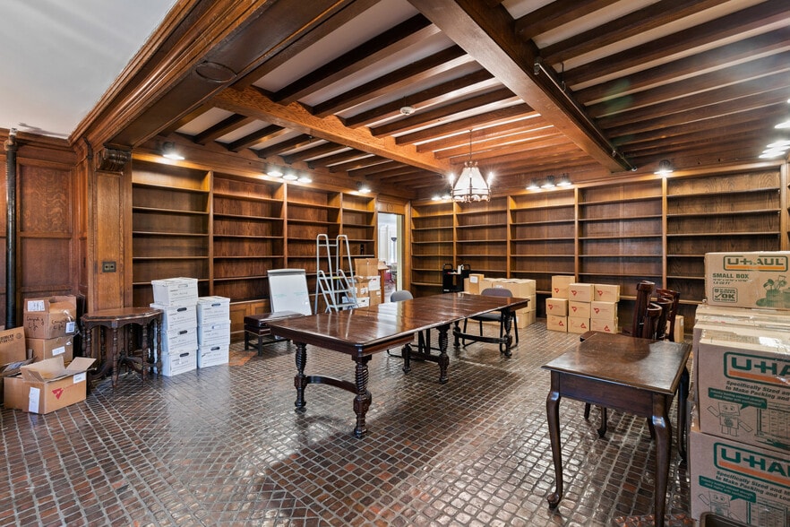 More Photos Of 6399 Drexel Rd, Philadelphia Apartments For Lease