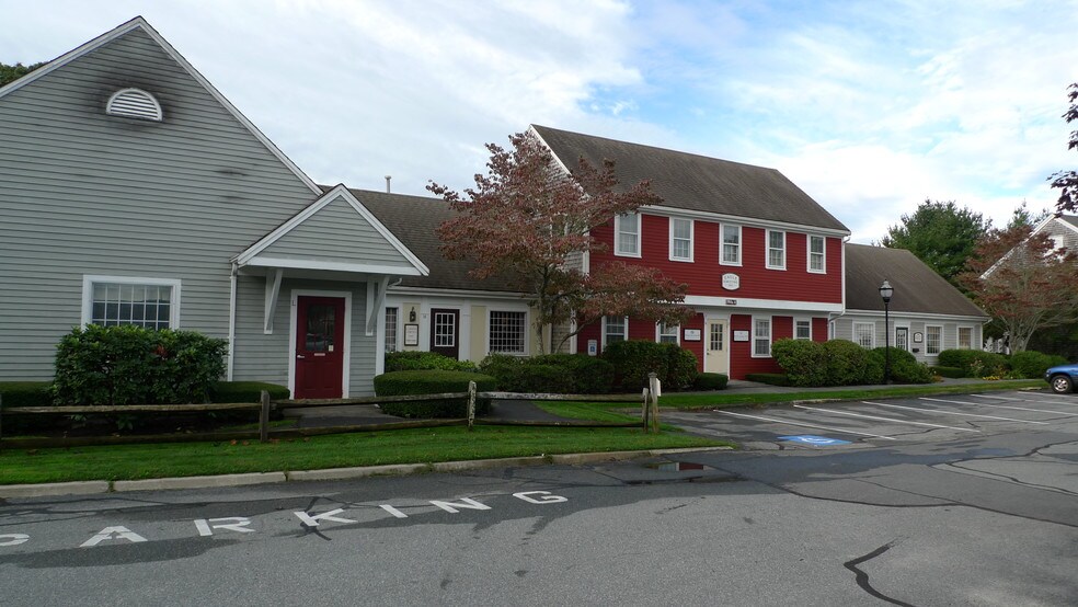 More Photos Of 923 Route 6A, Yarmouth Port Office For Lease