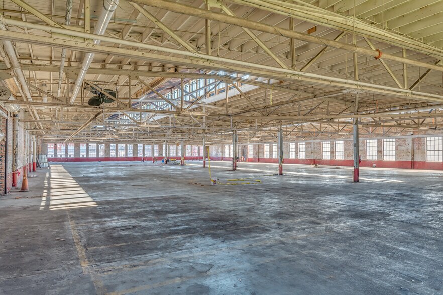 More Photos Of 243 Catoma St, Montgomery Warehouse For Lease
