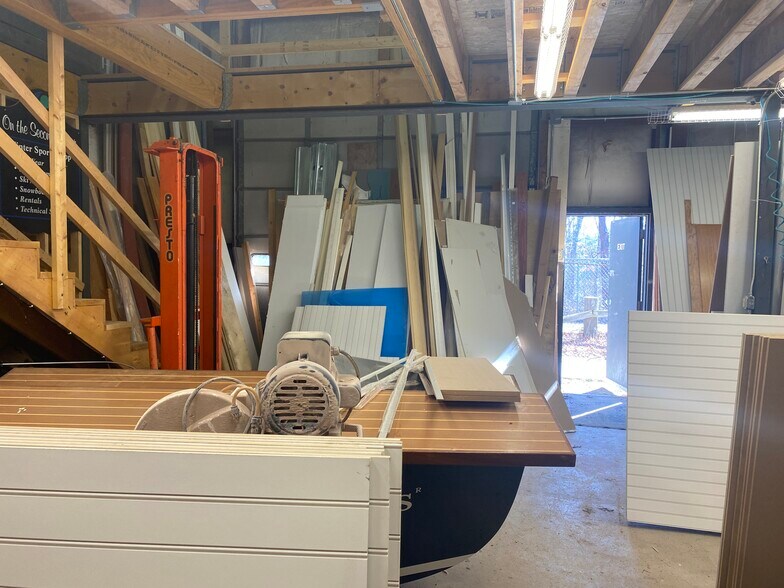 More Photos Of 77 Old Yarmouth Rd, Hyannis Industrial For Sale