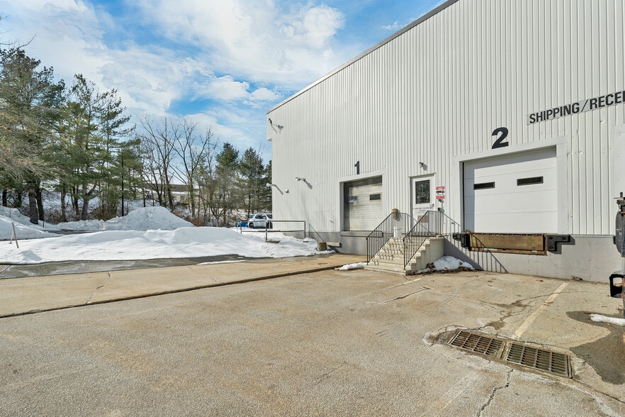 More Photos Of 41 Simon St, Nashua Flex For Lease