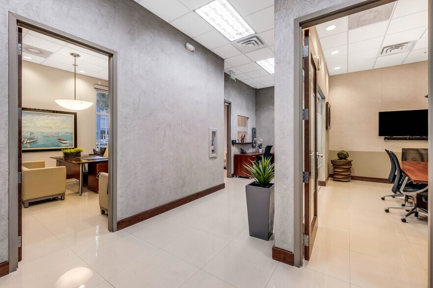 More Photos Of 7620 NW 25th St, Miami Distribution For Lease