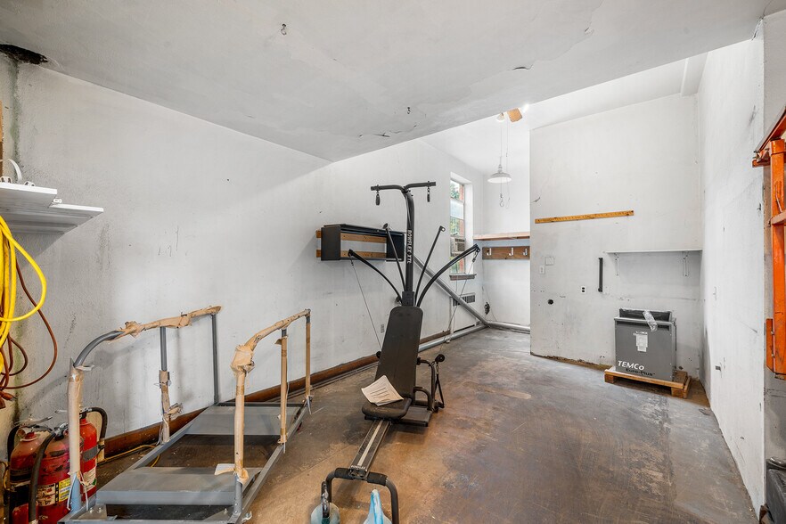 More Photos Of 379 Cherry St, Pottstown Flex For Lease