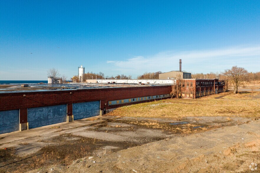 More Photos Of 91 Michell St, Oswego Warehouse For Sale