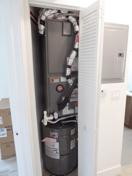 More Photos Of 1000 7th St, Miami Beach Apartments For Sale