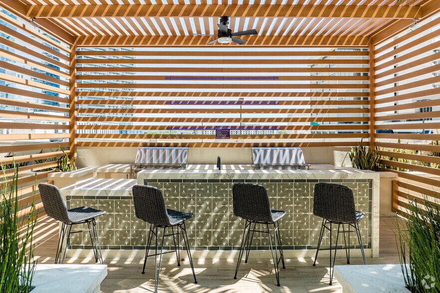 More Photos Of 345 Banyan Blvd, West Palm Beach Apartments For Lease