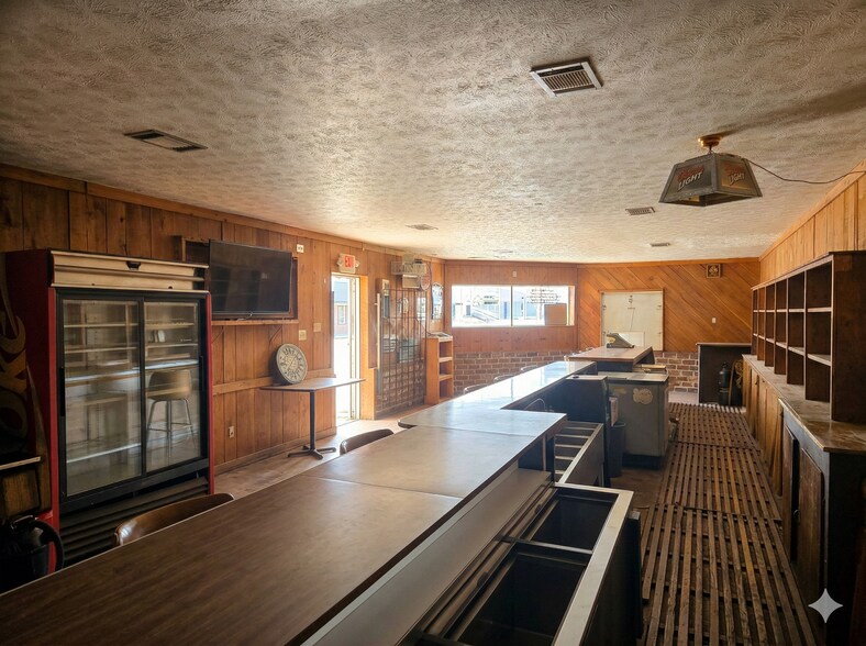 More Photos Of 4881 State Road 13 N, Saint Johns Bar For Sale