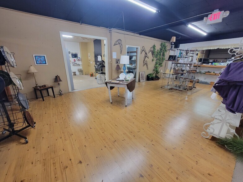 More Photos Of 117 E 3rd Ave, Mitchell Multifamily For Sale