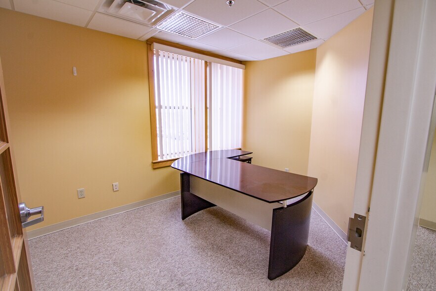 More Photos Of 9 May St, Bangor Medical For Sale