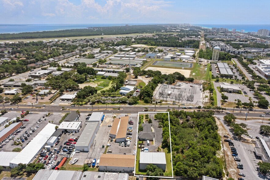 More Photos Of 209 Main St, Destin Storefront Retail Office For Sale