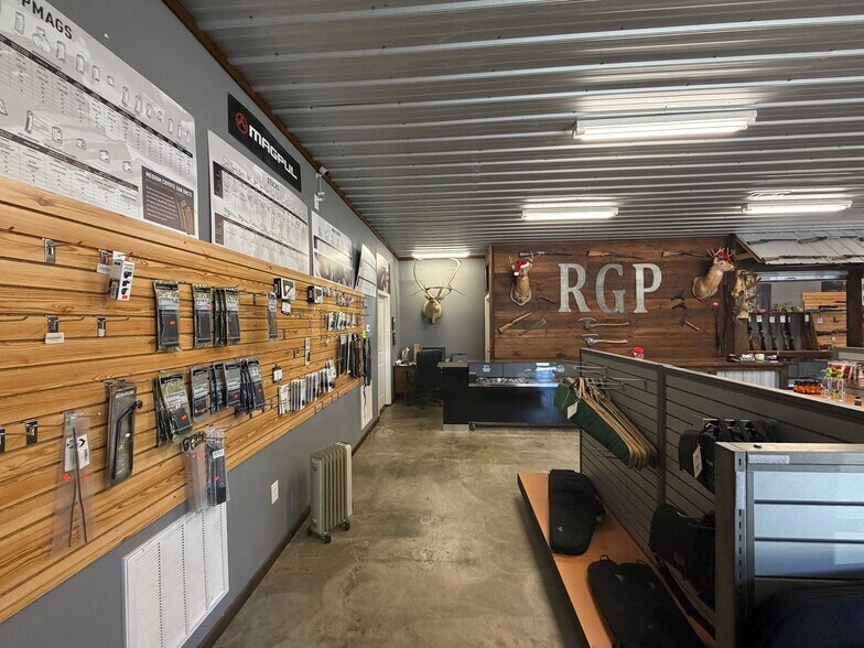 More Photos Of 1200 Dean Ave SE, Rome Self Storage For Sale