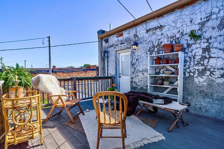 More Photos Of 611 Main St, Jewell Storefront Retail Residential For Sale