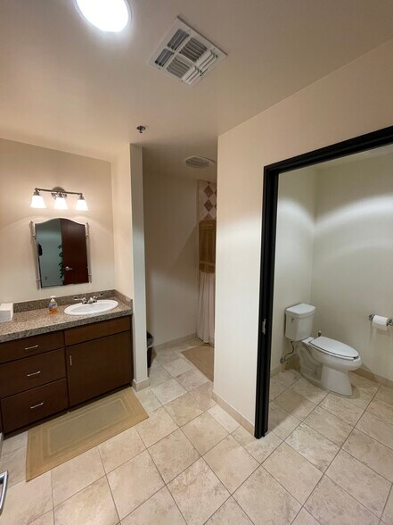 More Photos Of 8980 E Raintree Dr, Scottsdale Office For Lease