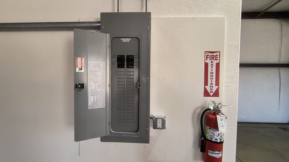 More Photos Of 77 Laxalt Dr, Carson City Manufacturing For Lease