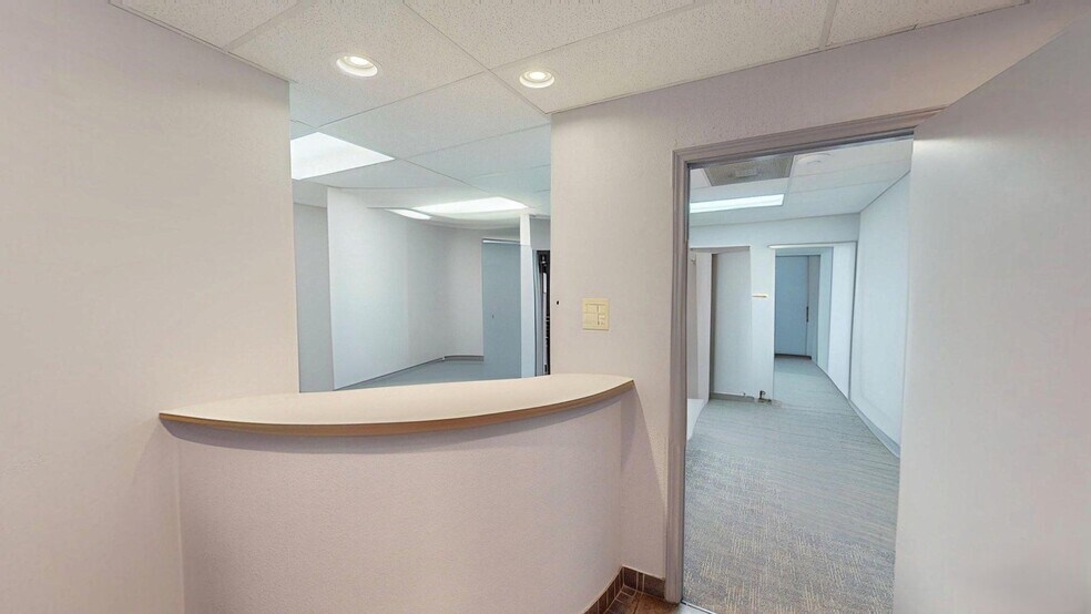 More Photos Of 11719-11725 Whisper Valley St, San Antonio Office For Lease