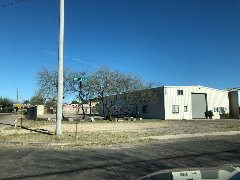 Primary Photo Of 811 S Santa Rita Ave, Tucson Warehouse For Lease