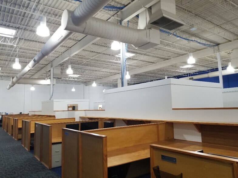 More Photos Of 8016 Tower Point Dr, Charlotte Office For Sale