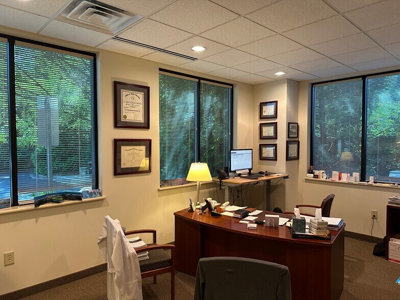 More Photos Of 701 Exposition Pl, Raleigh Medical For Lease