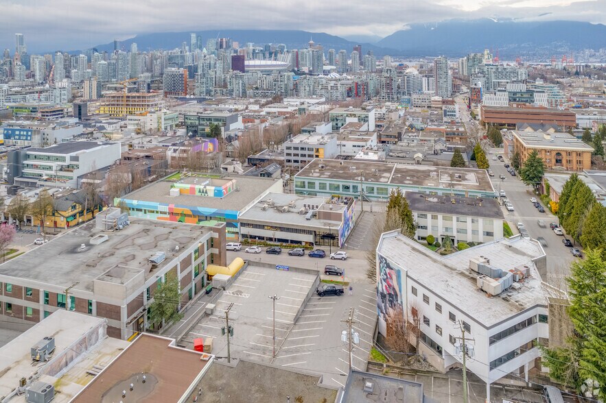 More Photos Of 33 E 8th Ave, Vancouver Office For Lease