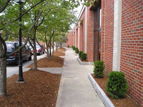 More Photos Of 4 Bud Way, Nashua Light Manufacturing For Lease