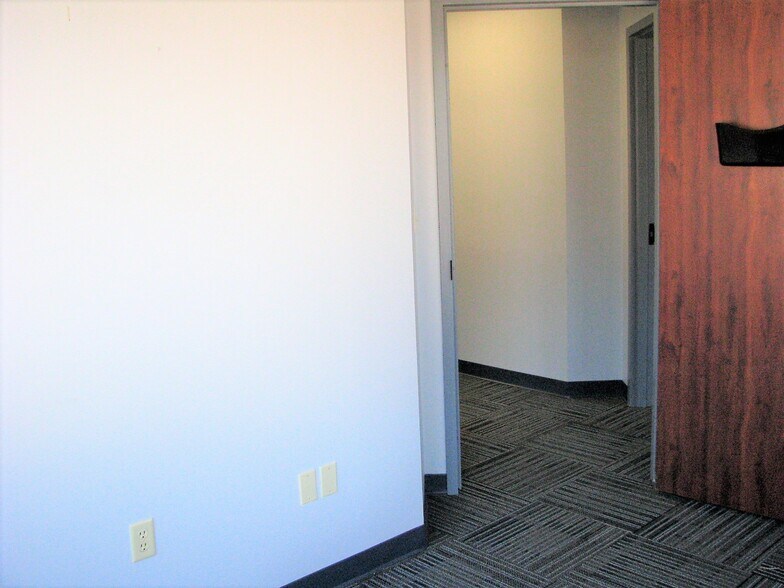 More Photos Of 330 Borthwick Ave, Portsmouth Medical For Lease