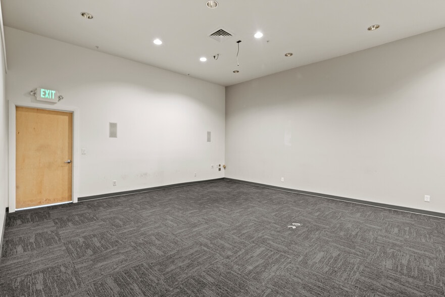 More Photos Of 1682-1688 W 820 N, Provo Office For Lease