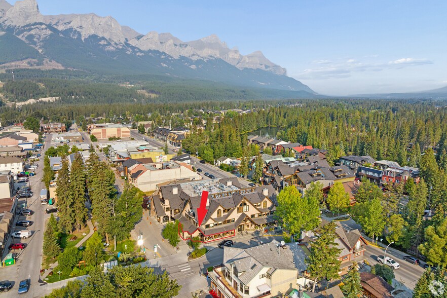 More Photos Of 1001 6 Ave, Canmore Storefront For Lease