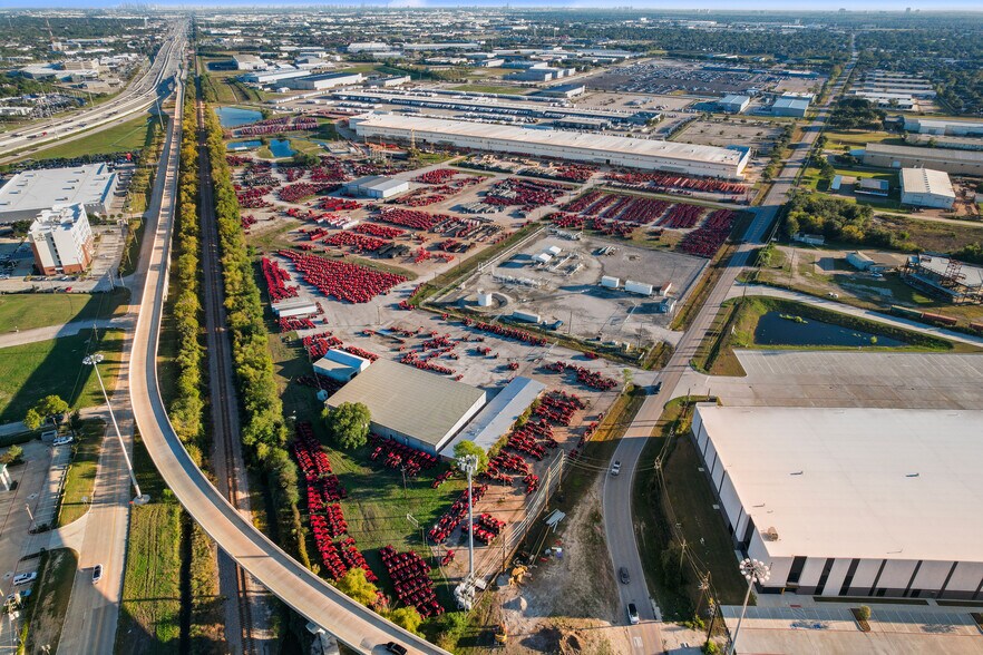 More Photos Of 9330 Jackrabbit Rd, Houston Warehouse For Sale