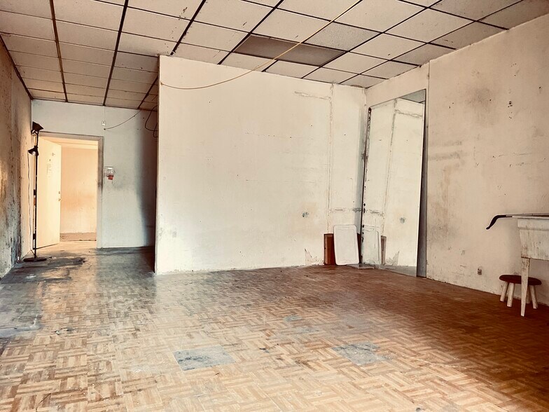 More Photos Of 259 W Washington Ave, Escondido Storefront For Lease
