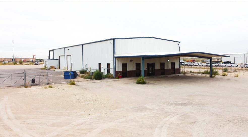 More Photos Of 8801 W County Road 127, Midland Warehouse For Lease
