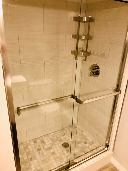 More Photos Of 115 112th Ave NE, Saint Petersburg Specialty For Sale