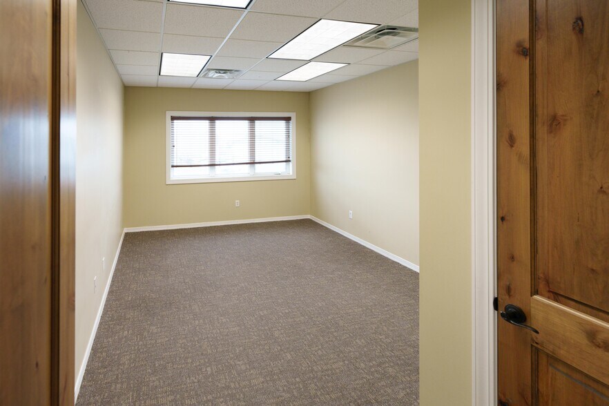 More Photos Of 2441 S 1560 W, Woods Cross Manufacturing For Lease