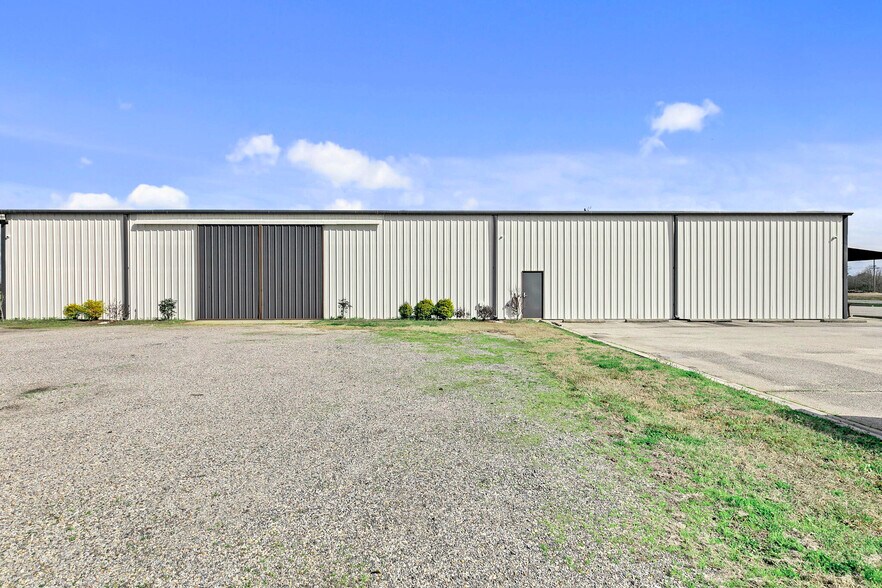 More Photos Of 5060 Jack Springs Rd, Atmore Light Distribution For Lease