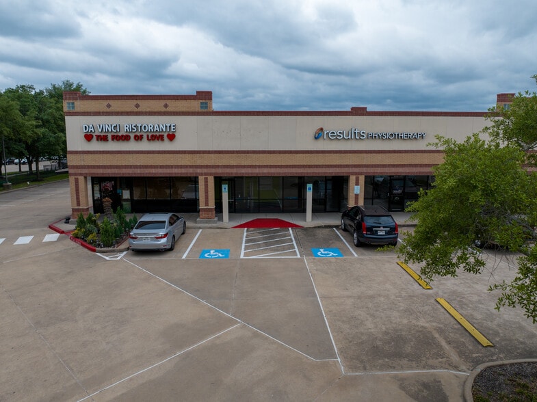 More Photos Of 6455 S Fry Rd, Katy Unknown For Lease