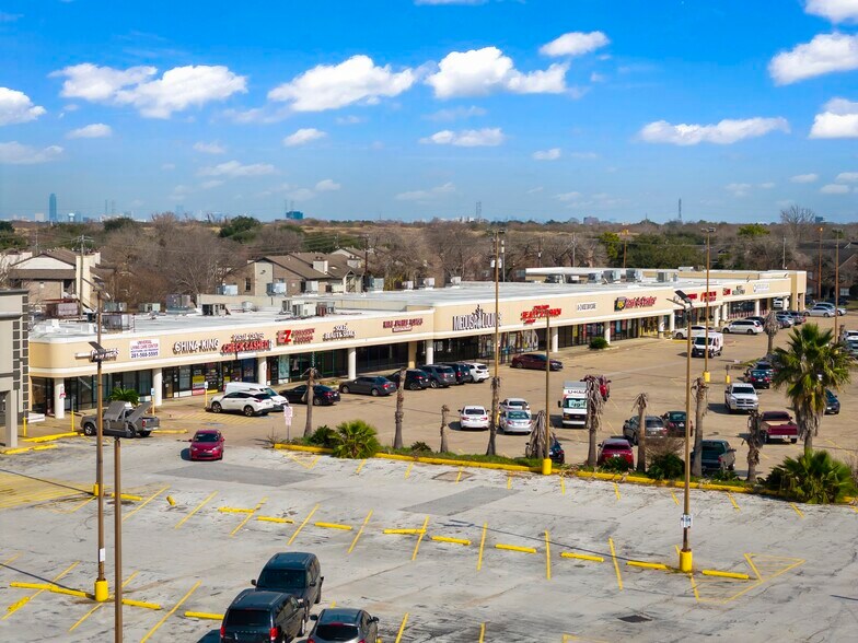 More Photos Of 12600 Bissonnet St, Houston Unknown For Lease