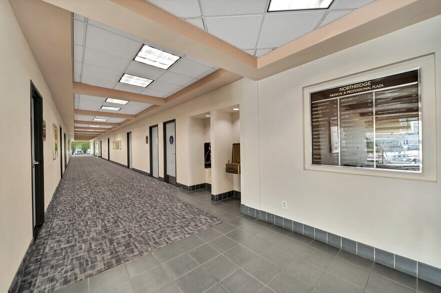 More Photos Of 9535 Reseda Blvd, Northridge Medical For Lease
