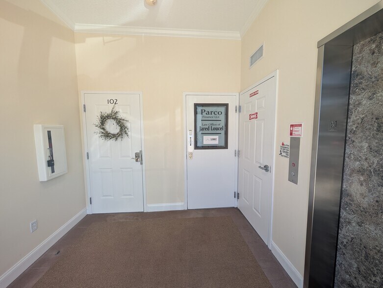 More Photos Of 1629 Race Track Rd, St Johns Loft Creative Space For Lease