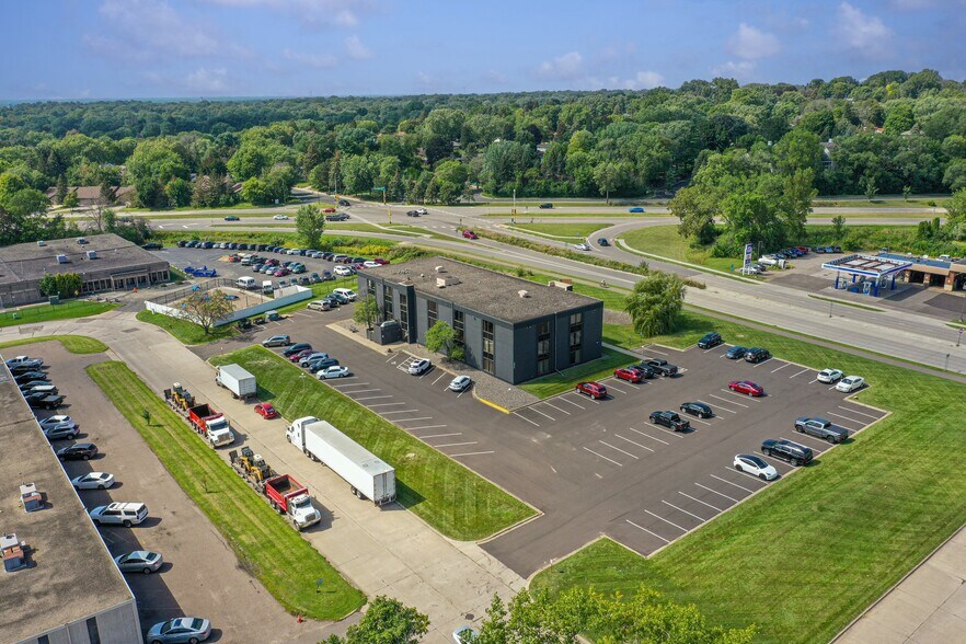 More Photos Of 2817 S Anthony Ln, Saint Anthony Office For Lease