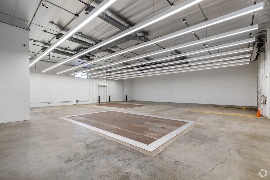 More Photos Of 11837-11845 Teale St, Culver City Warehouse For Lease