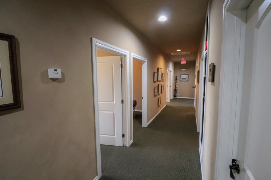 More Photos Of 9225 S Toledo Ave, Tulsa Office For Sale