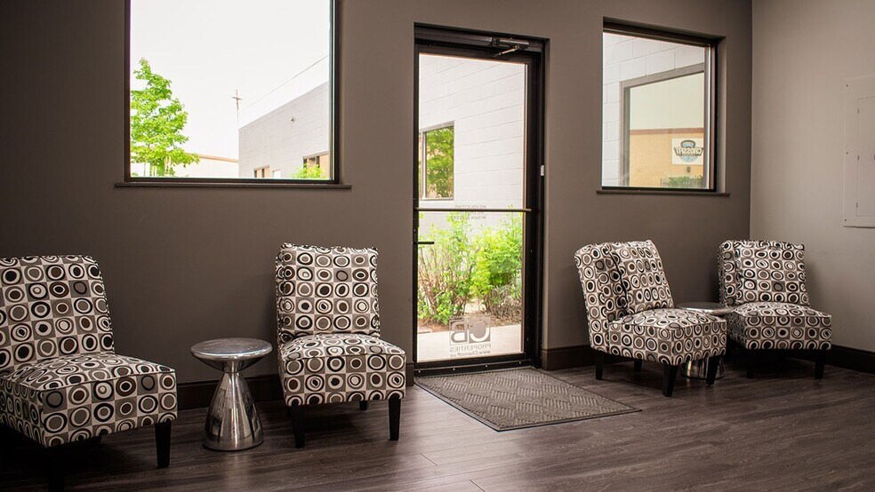 More Photos Of 1375 Ken Pratt Blvd, Longmont Office For Lease