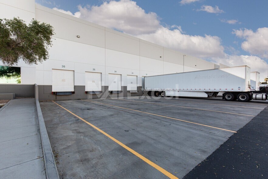 More Photos Of 3650 E Post Rd, Las Vegas Warehouse For Lease