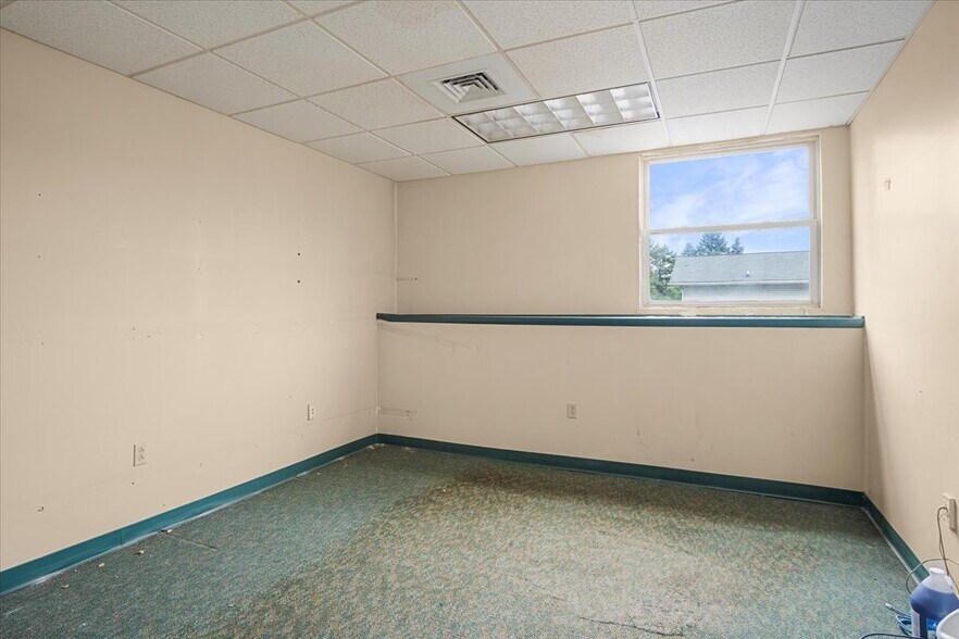 More Photos Of 373 High St, Wilkes Barre Manufacturing For Lease