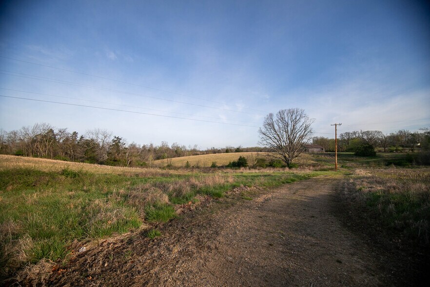 More Photos Of 2175 Dobbins Pike, Portland Land For Sale