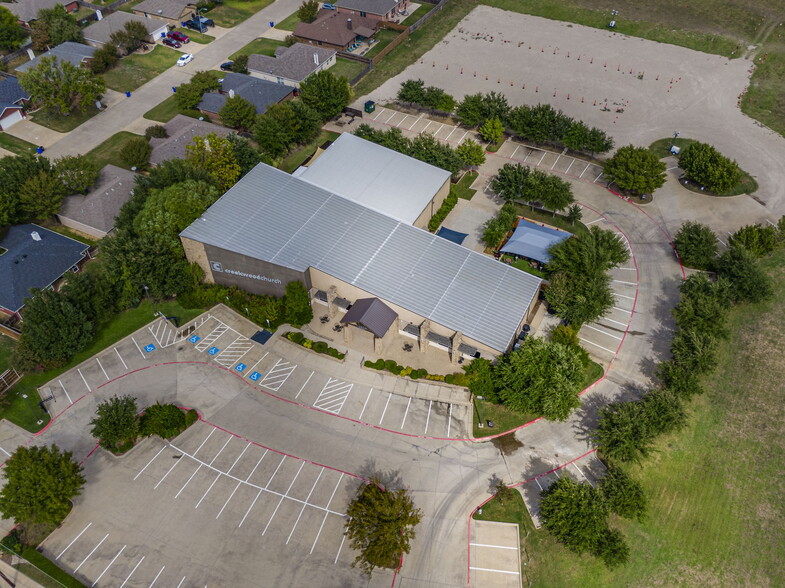 More Photos Of 260 N Miller Rd, Mansfield Religious Facility For Sale