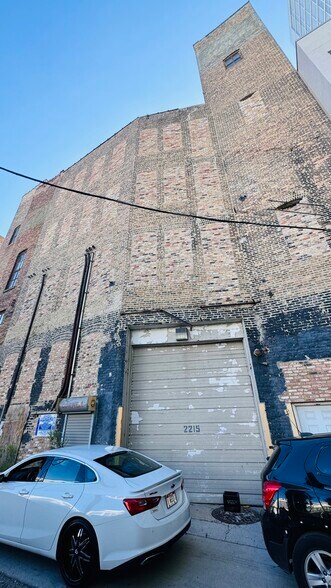 More Photos Of 2215 S Michigan Ave, Chicago Office Residential For Sale