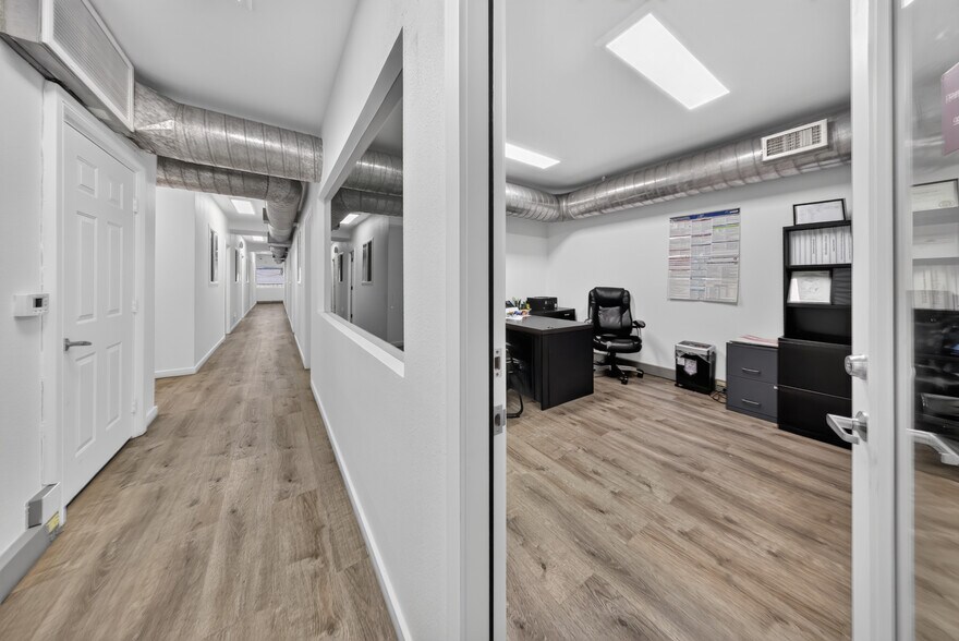 More Photos Of 20847 Sherman Way, Canoga Park Office For Sale